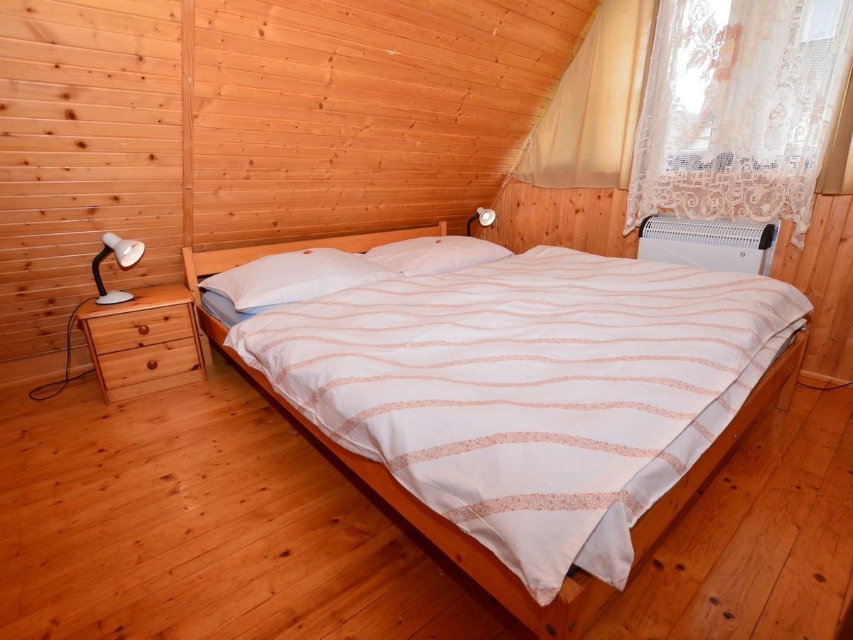 Nice Holiday Home In The Ore Mountains Only 500M From The Chairlift Loučná pod Klínovcem Zewnętrze zdjęcie