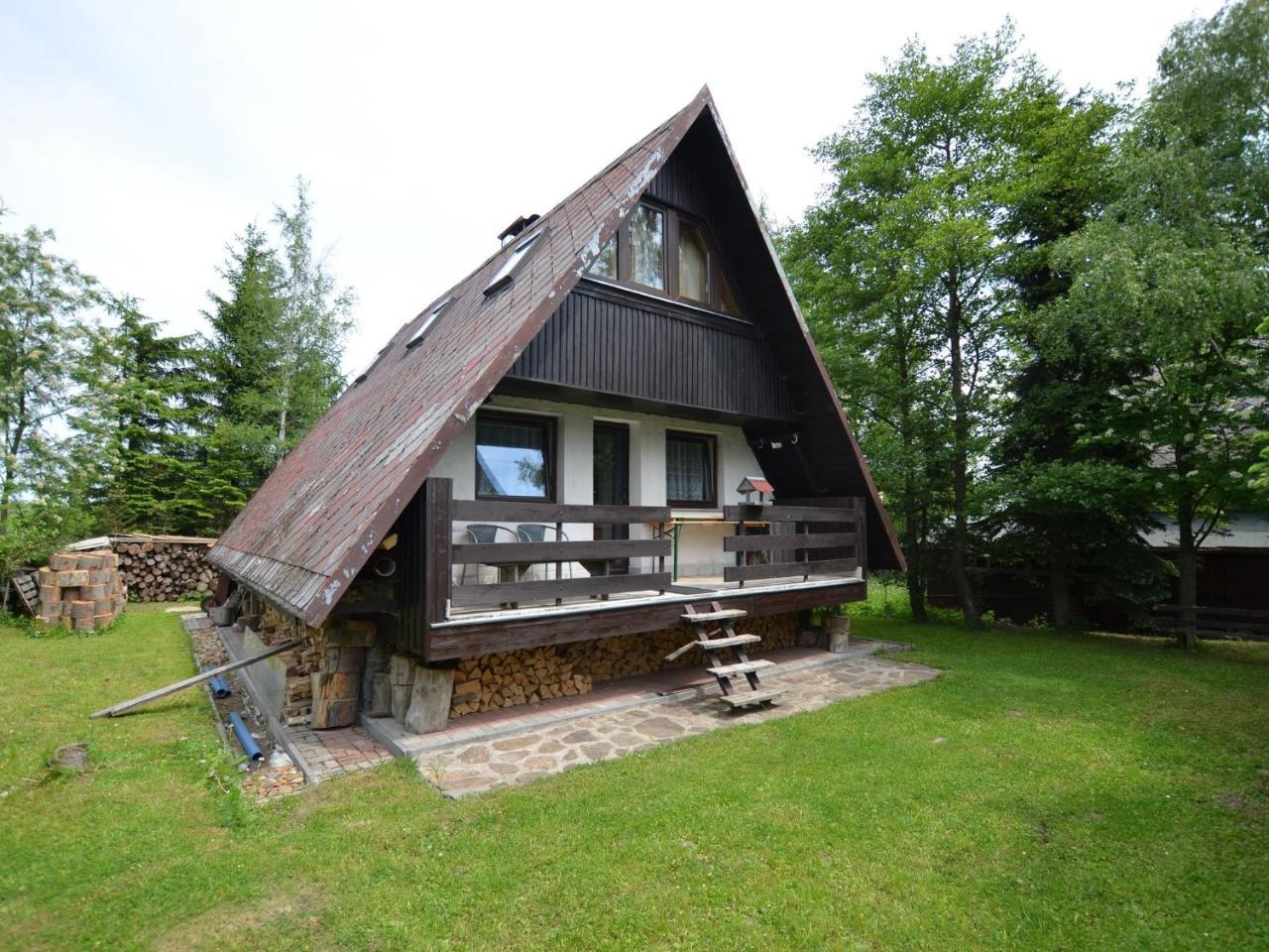 Nice Holiday Home In The Ore Mountains Only 500M From The Chairlift Loučná pod Klínovcem Zewnętrze zdjęcie